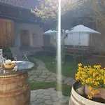 Alm In Schoellbuechl, Фермерский дом *