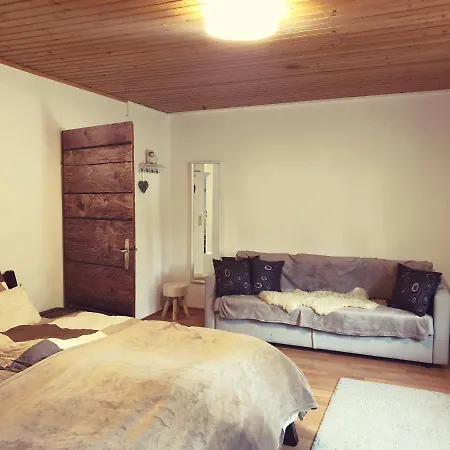 Farm stay Alm In Schoellbuechl, *