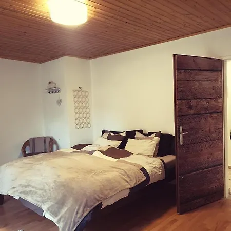 Alm In Schoellbuechl, Farm stay