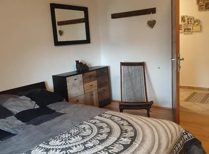 Alm In Schoellbuechl, Feriegård Sankt Martin (Gmund)